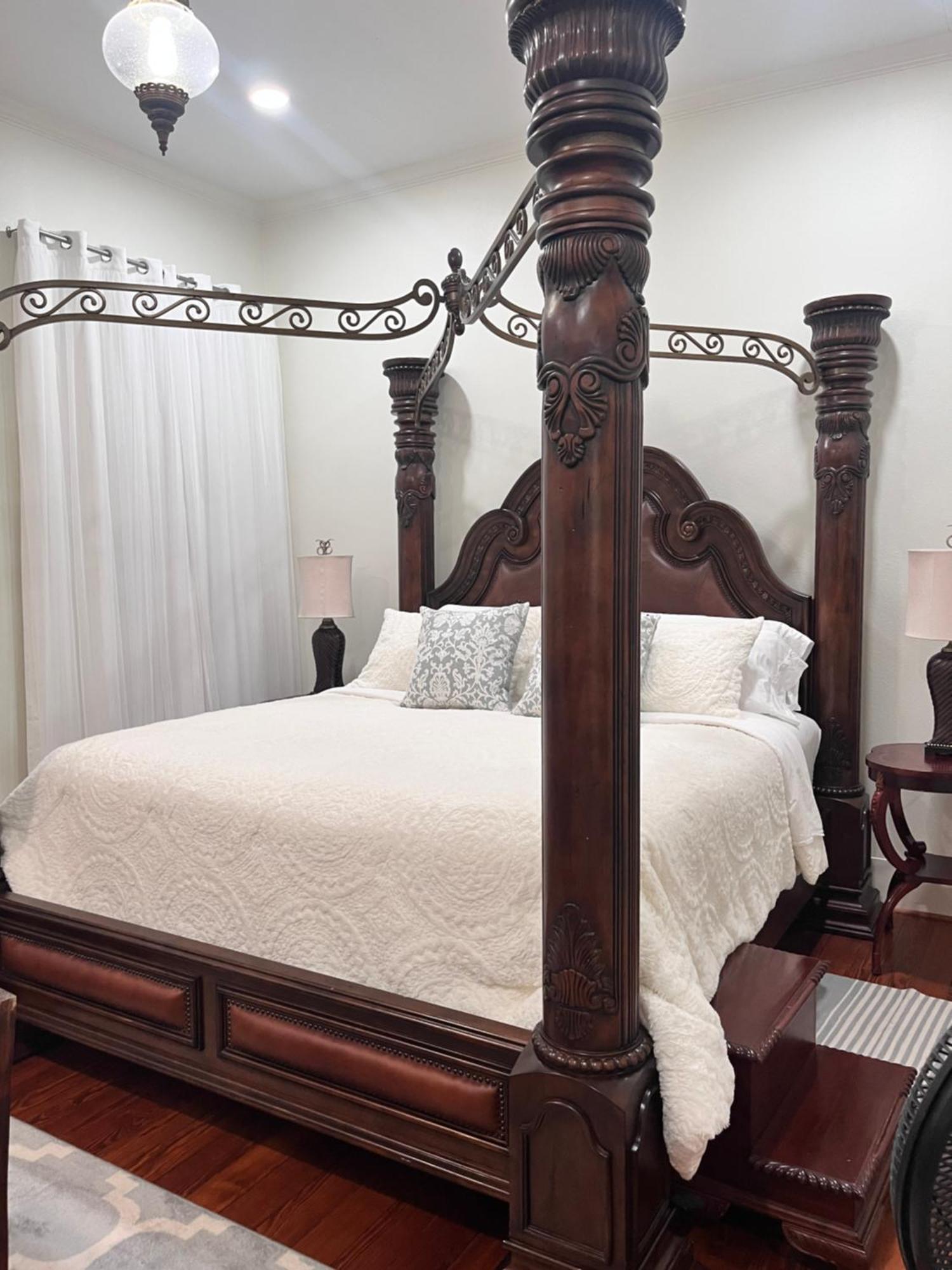 French Cowboy Apartment Galveston