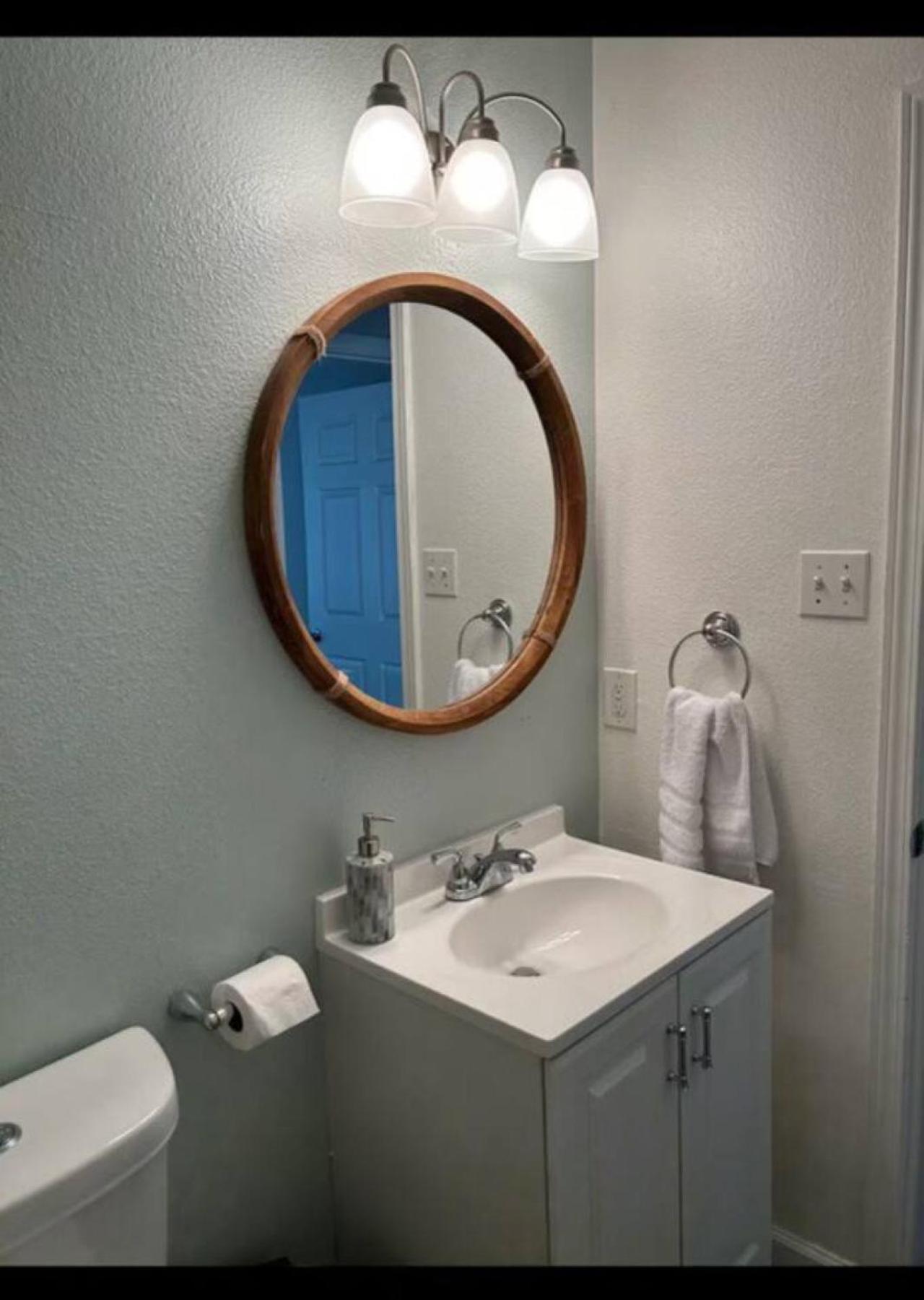 Cozy 2br With King Bed 3 Min To Holiday home Galveston