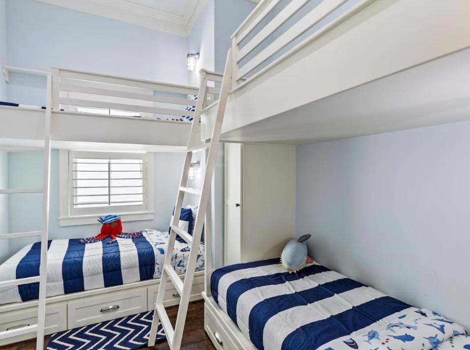 East End Pet Friendly Nearby To Holiday home Galveston