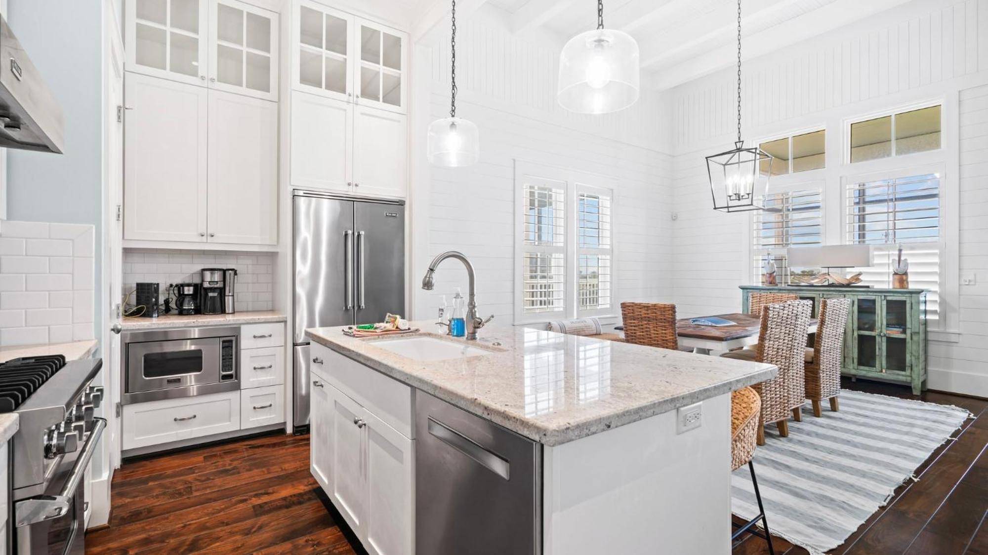 East End Pet Friendly Nearby To