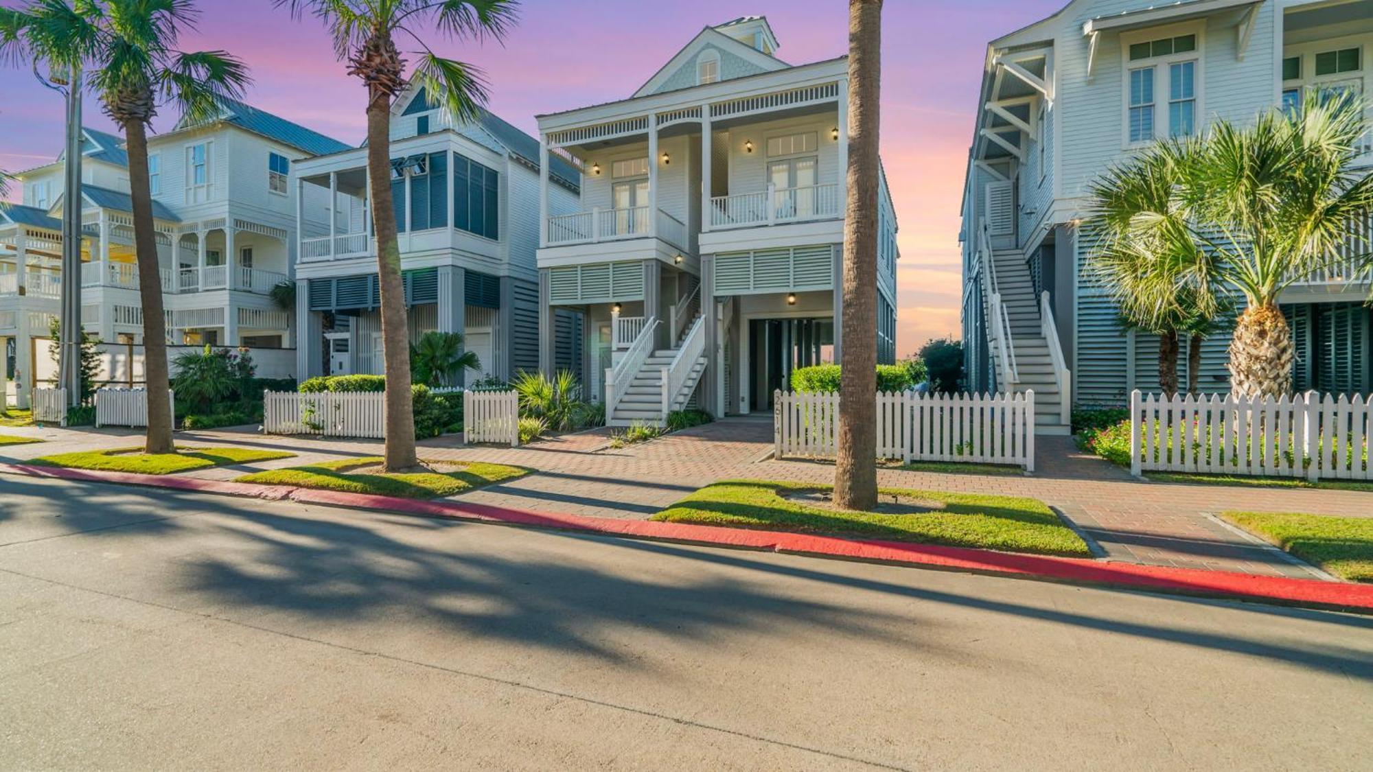 East End Pet Friendly Nearby To * Galveston