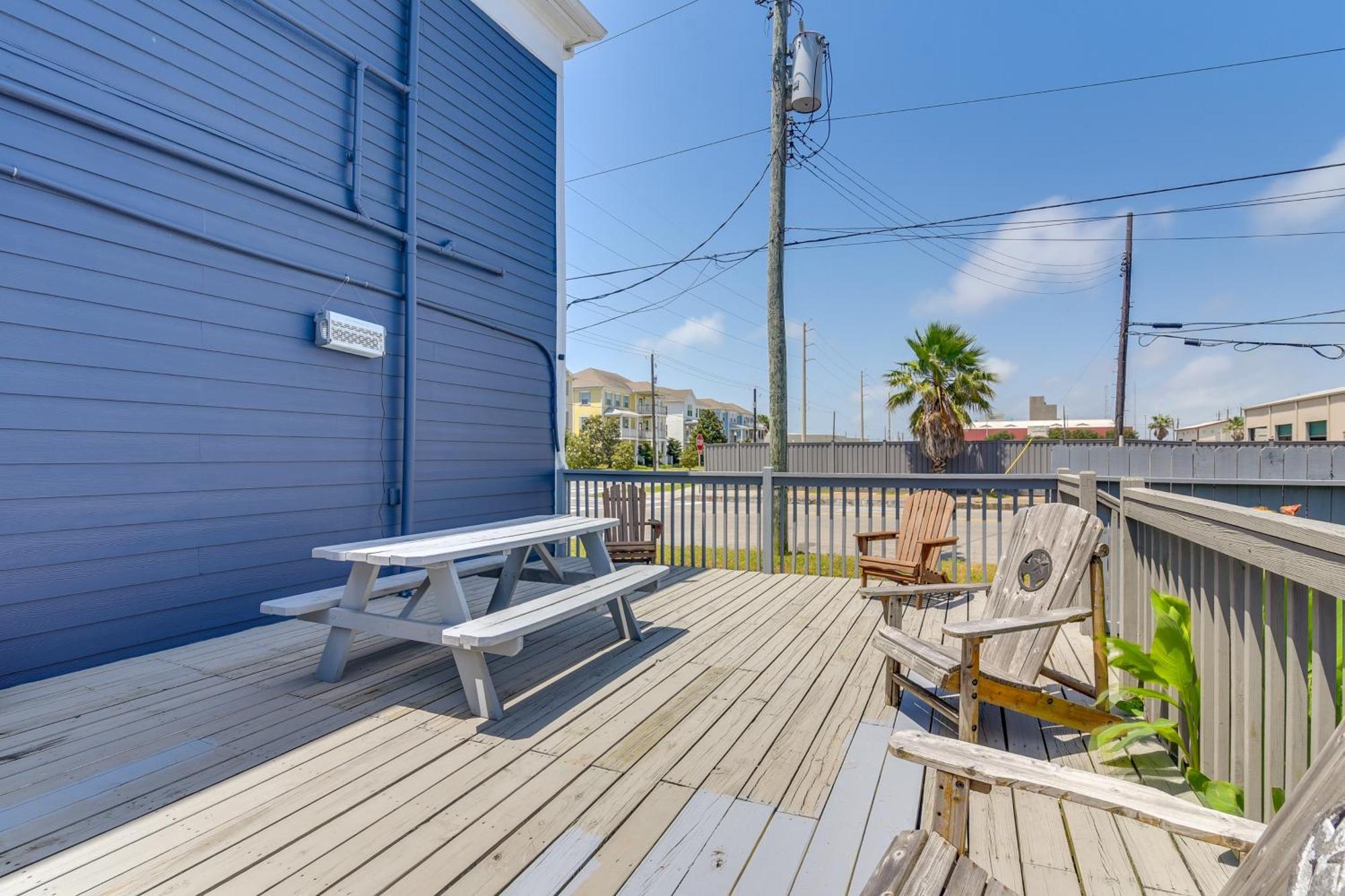 Holiday home Walk To The In Historic Galveston
