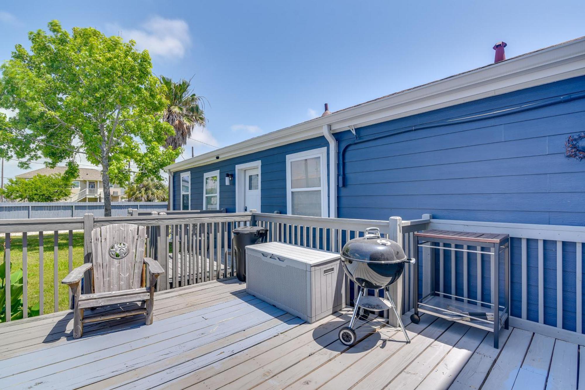 Walk To The In Historic Holiday home *