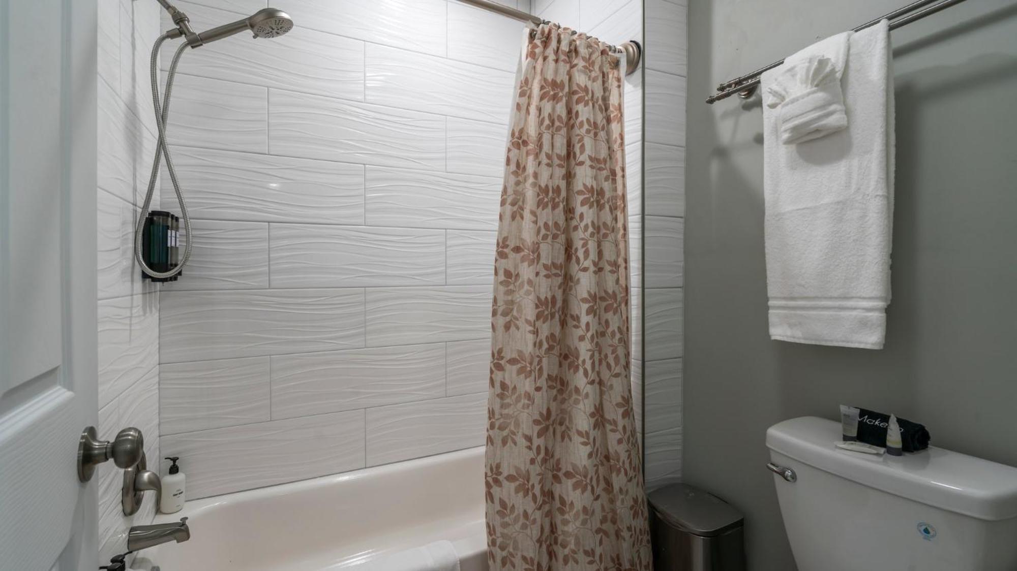Serenity Bay Your Peaceful Away From Home. Holiday home Galveston