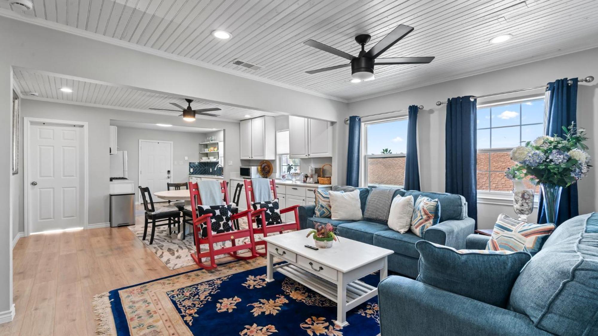 Serenity Bay Your Peaceful Away From Home. Holiday home Galveston