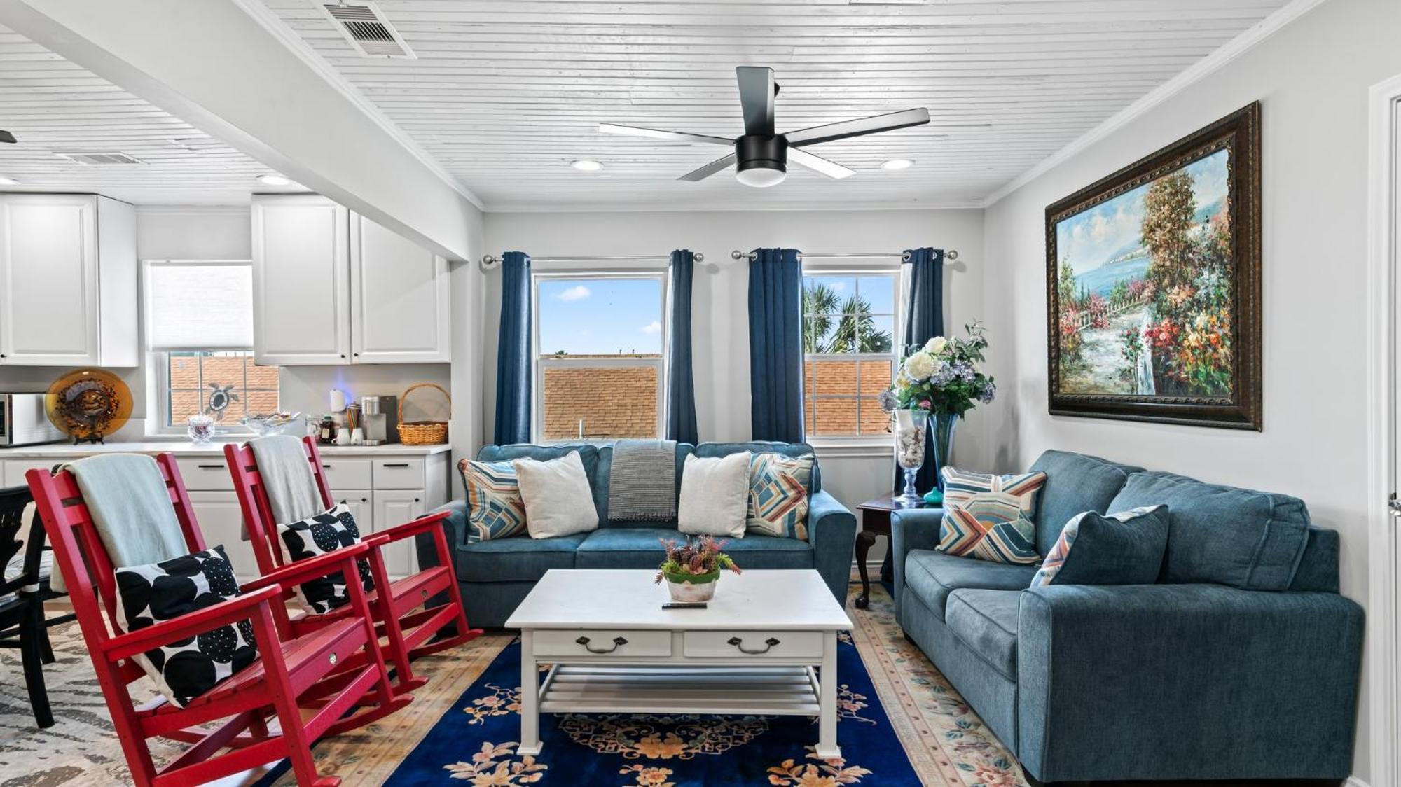 Serenity Bay Your Peaceful Away From Home. Holiday home *
