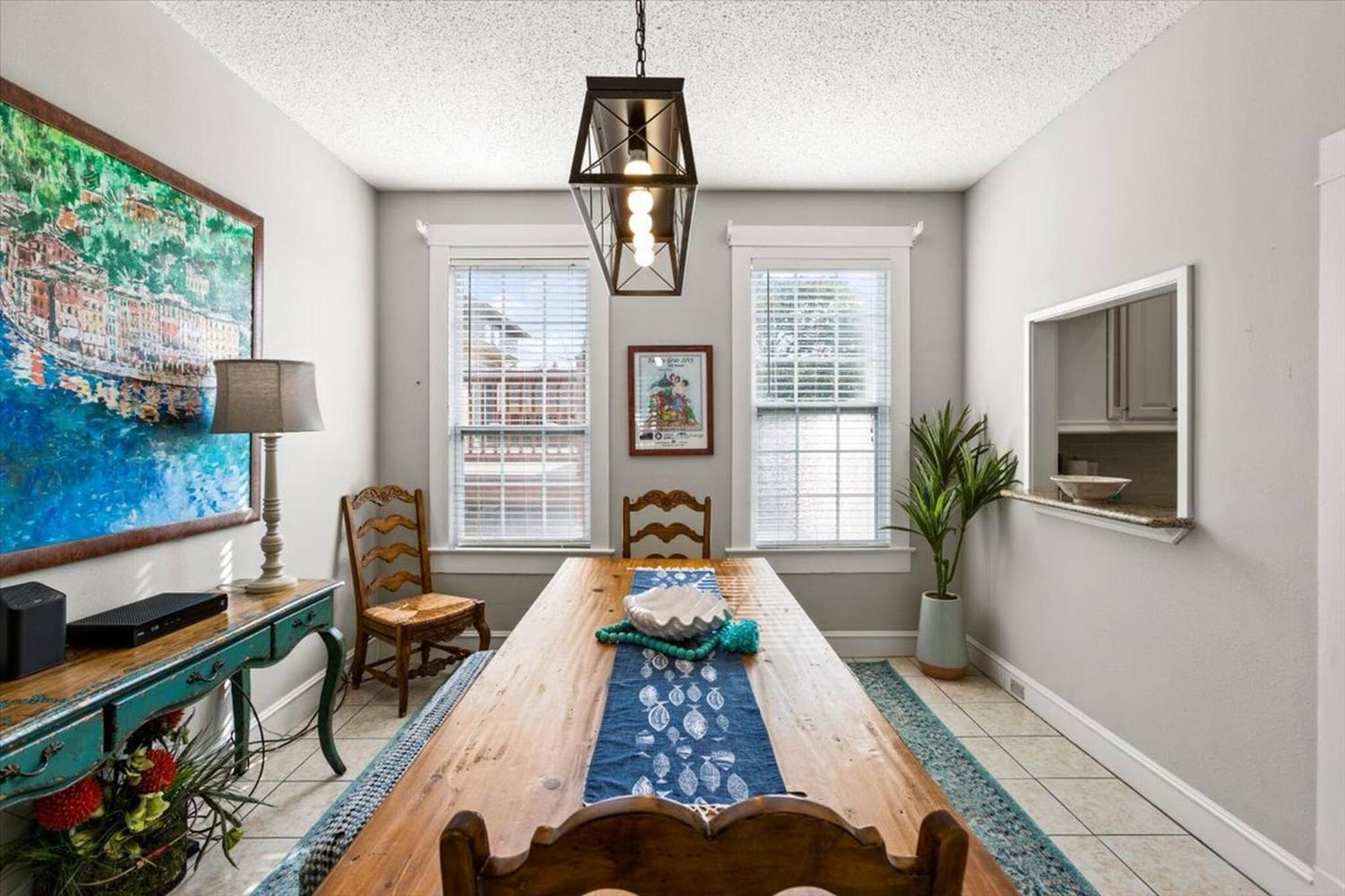 4 Blocks Fr Beach, Location, Pet Friendly! Holiday home Galveston