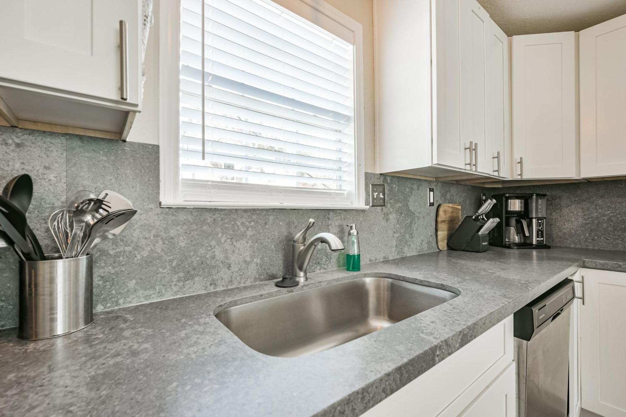 Welcome To Your Dream Coastal Getaway Holiday home