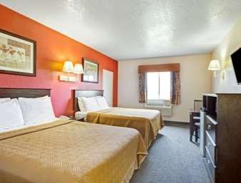 Howard Johnson By Wyndham