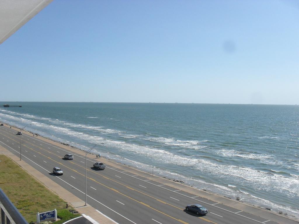 By The Sea Absr 3*