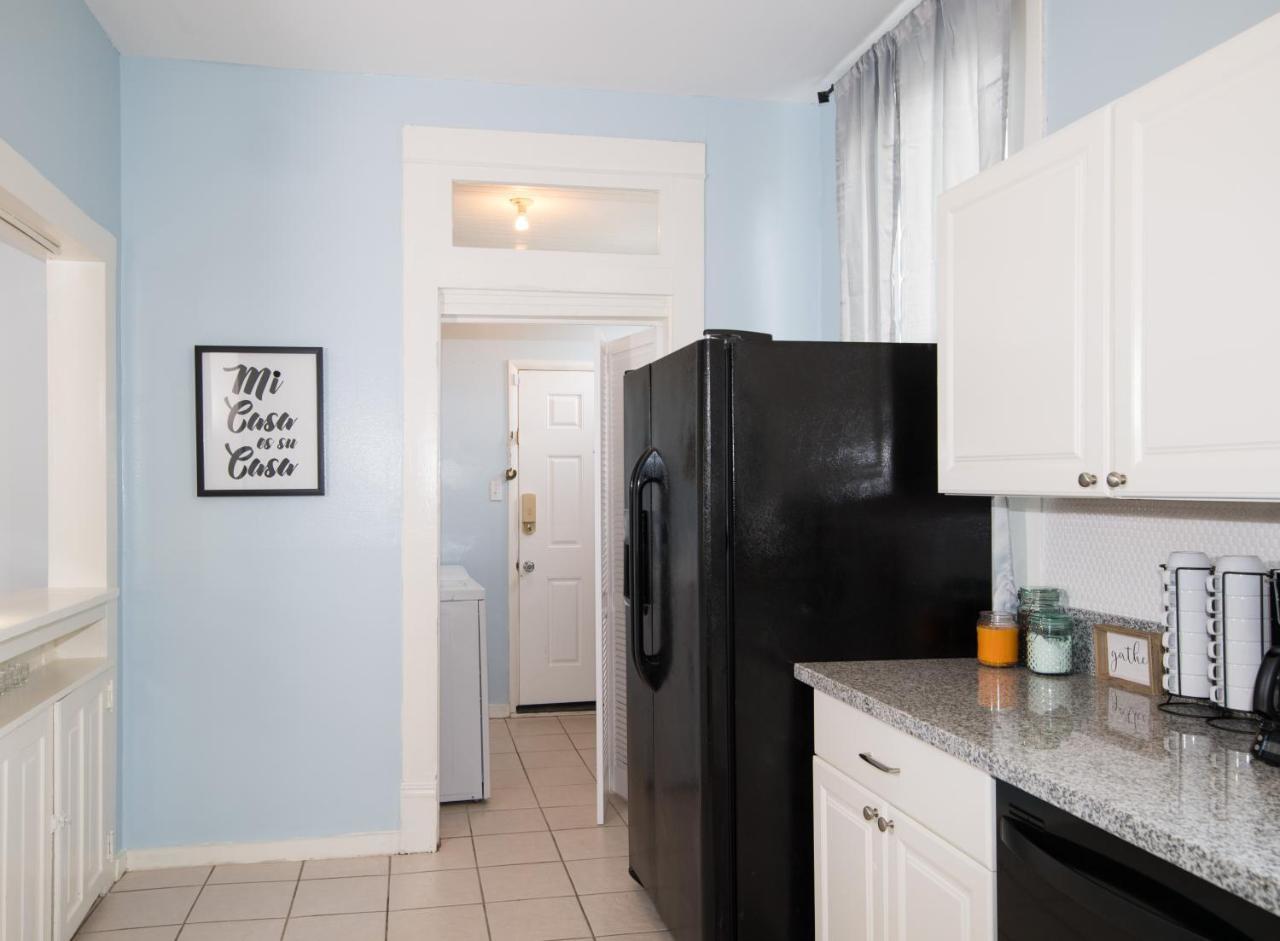 Beautiful Two-story In Central Galveston, Short Walk To Beach, Near Downtown! | Seas The Breeze *