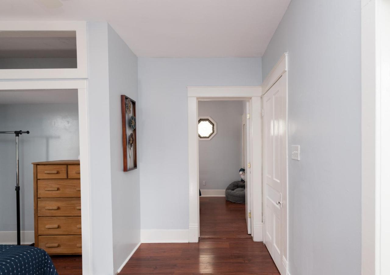 Holiday home Beautiful Two-story In Central Galveston, Short Walk To Beach, Near Downtown! | Seas The Breeze Galveston