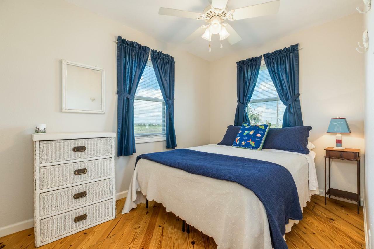 Beach Oasis Holiday home