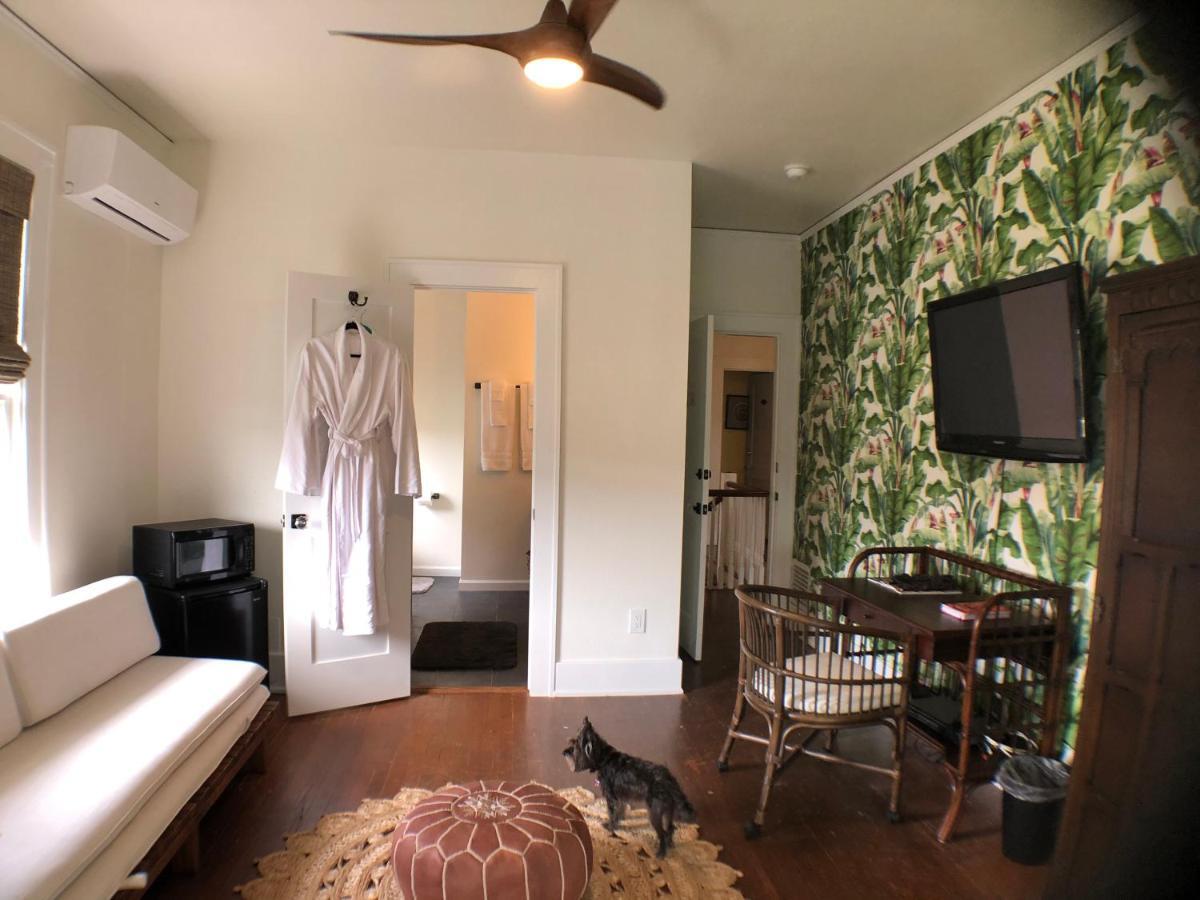 Bed & Breakfast Avenue O Bed And Breakfast 3*